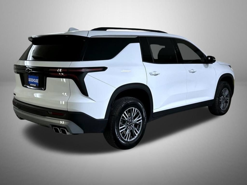 2025 Chevrolet Traverse LT - Photo 6