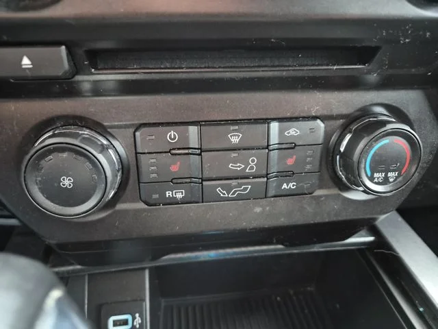 Used 2018 Magnetic Ford XLT image 17