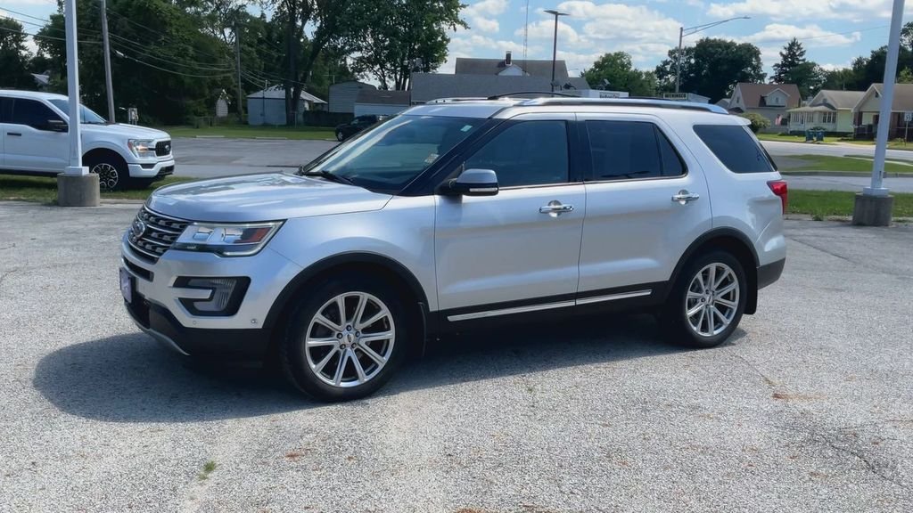 Used 2017 Silver Ford Limited image 9