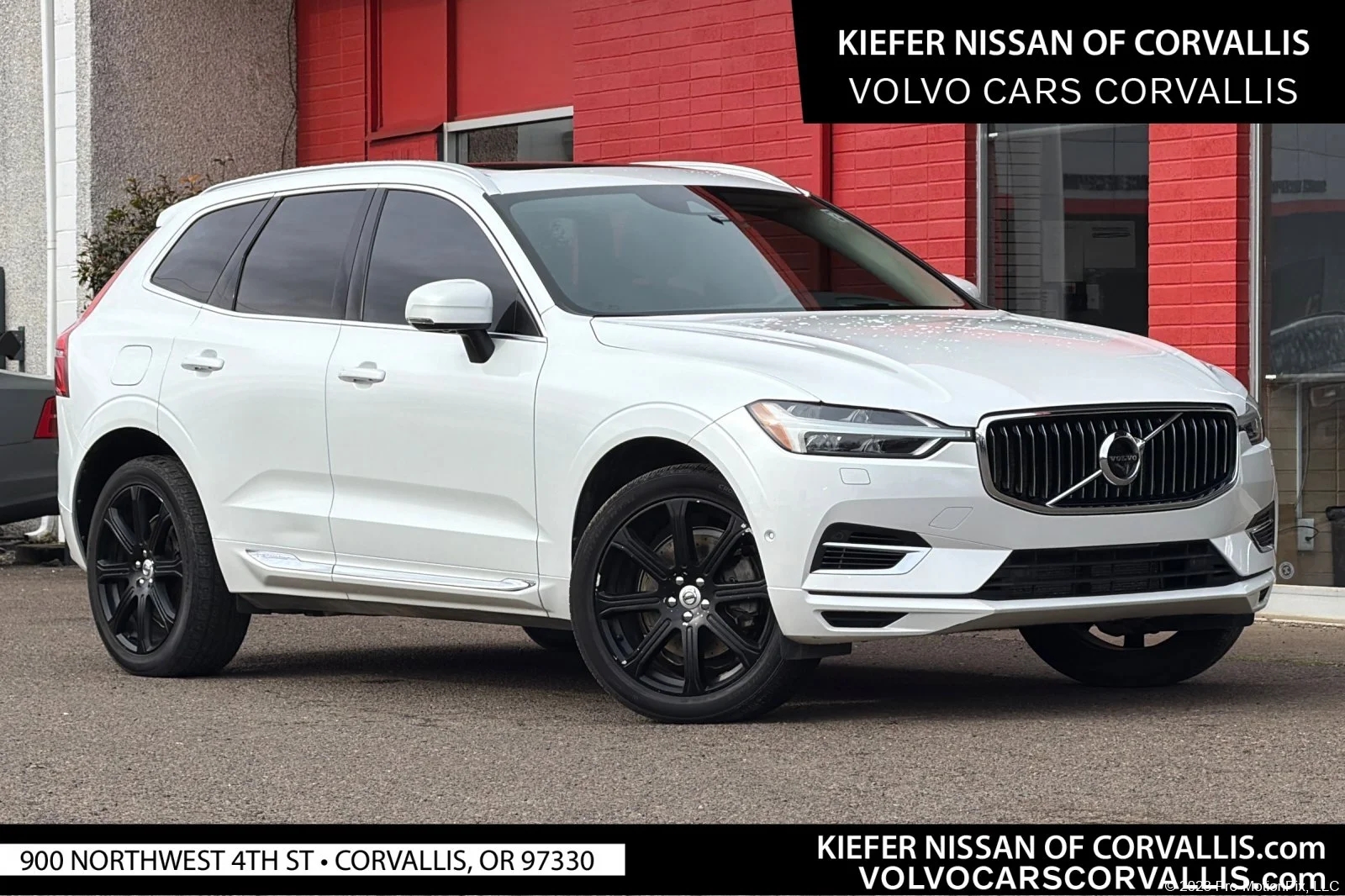 2018 Volvo XC60 T8 Inscription PHEV AWD's photo