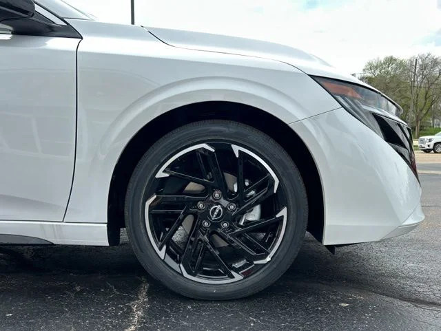 New 2026 Aspen White Nissan SR image 12