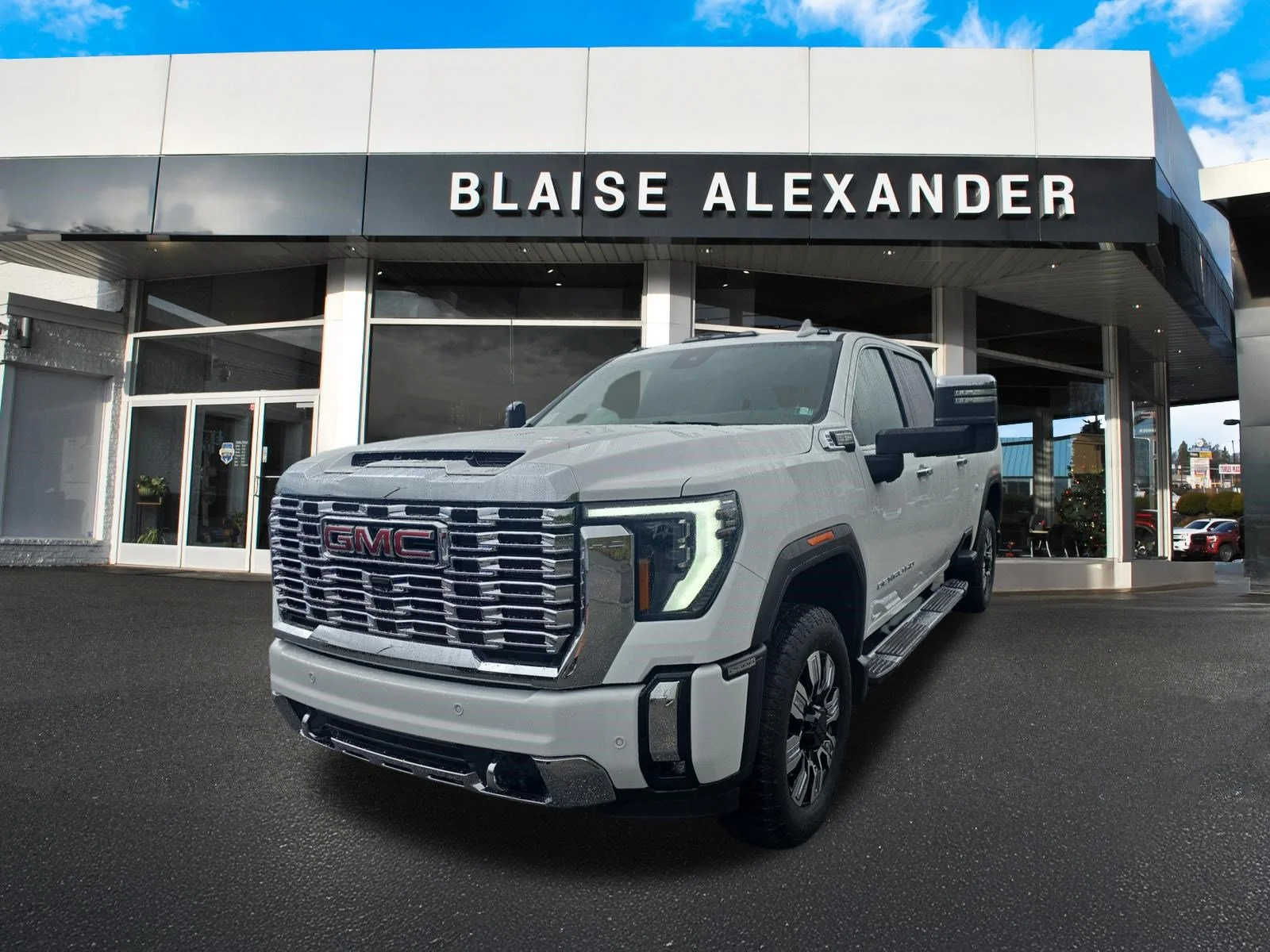 Used 2026 Summit White GMC Denali image 9