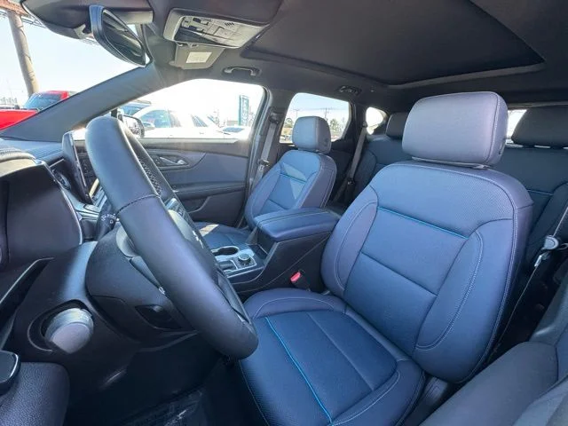 Used 2025 Gray Chevrolet RS image 14