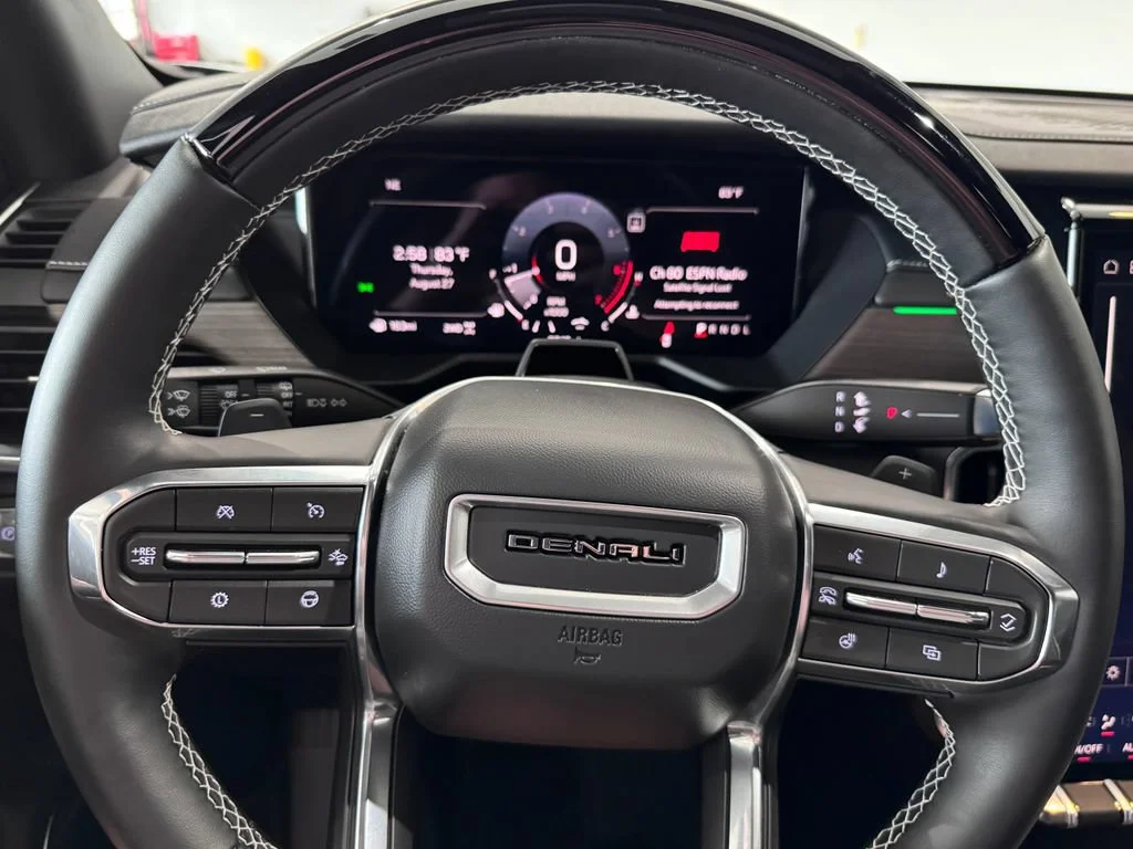 2026 GMC Acadia Denali - Photo 16