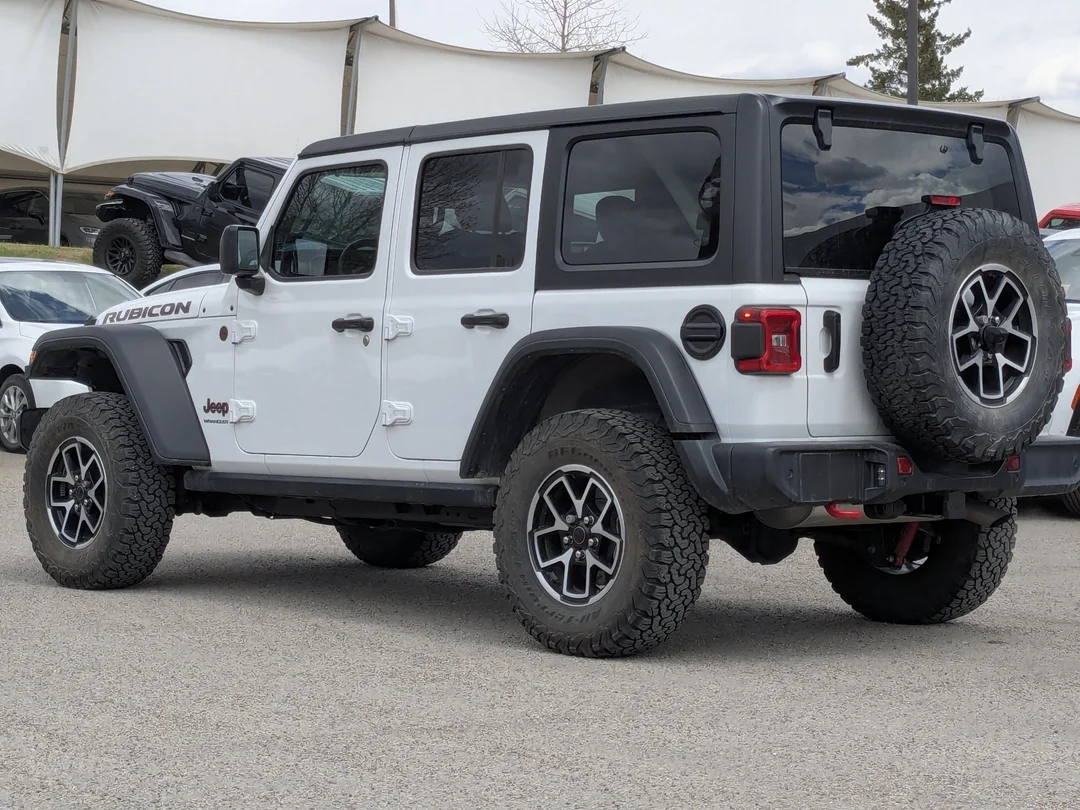 Certified Used 2024 White Jeep Rubicon - - Tech Grp - Safety Grp - Alpine Audio - Blind Spot & More! image 6