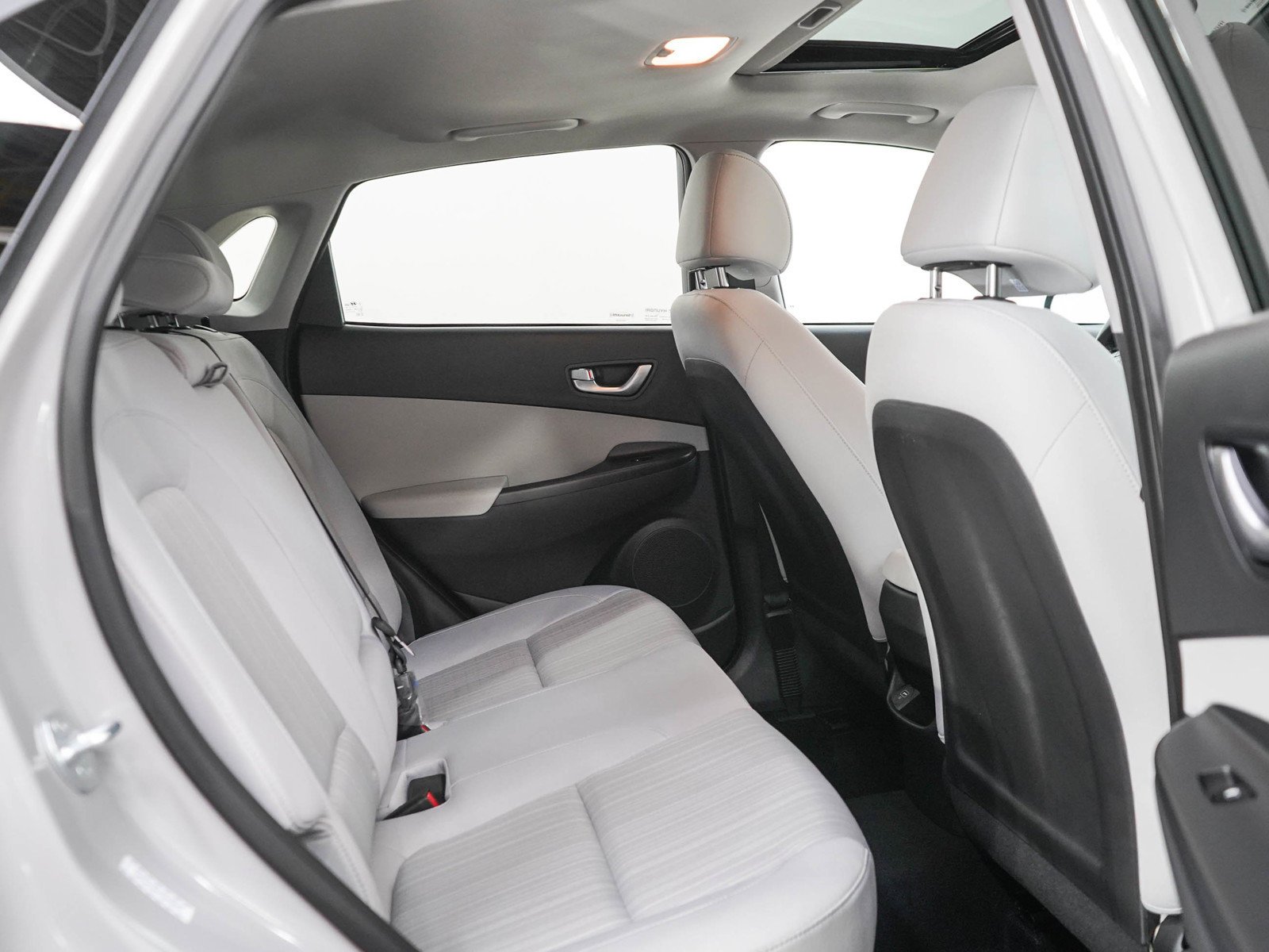 Certified Used 2023 Cyber Silver Hyundai SEL Auto FWD image 13