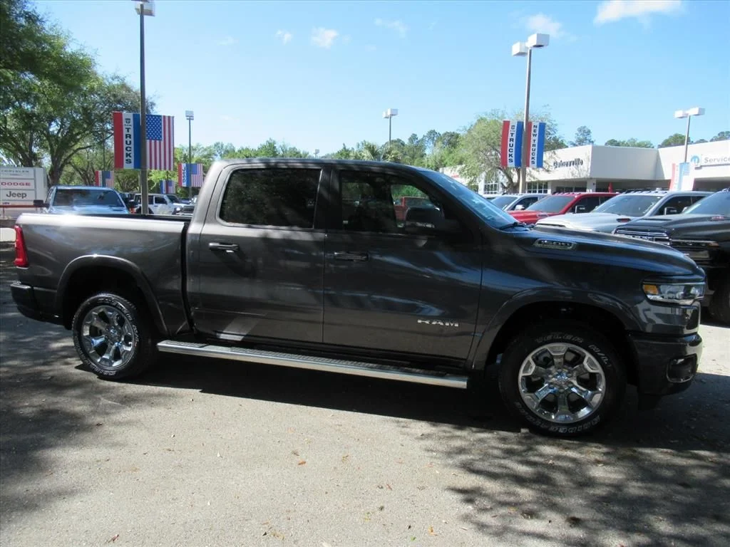 New 2026 Granite Crystal Metallic Clear-Coat Exterior Paint RAM Big Horn/Lone Star image 2