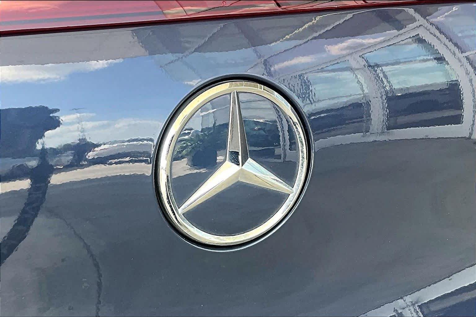 Used 2023 Twilight Blue Metallic Mercedes-Benz EQE 350+ image 9