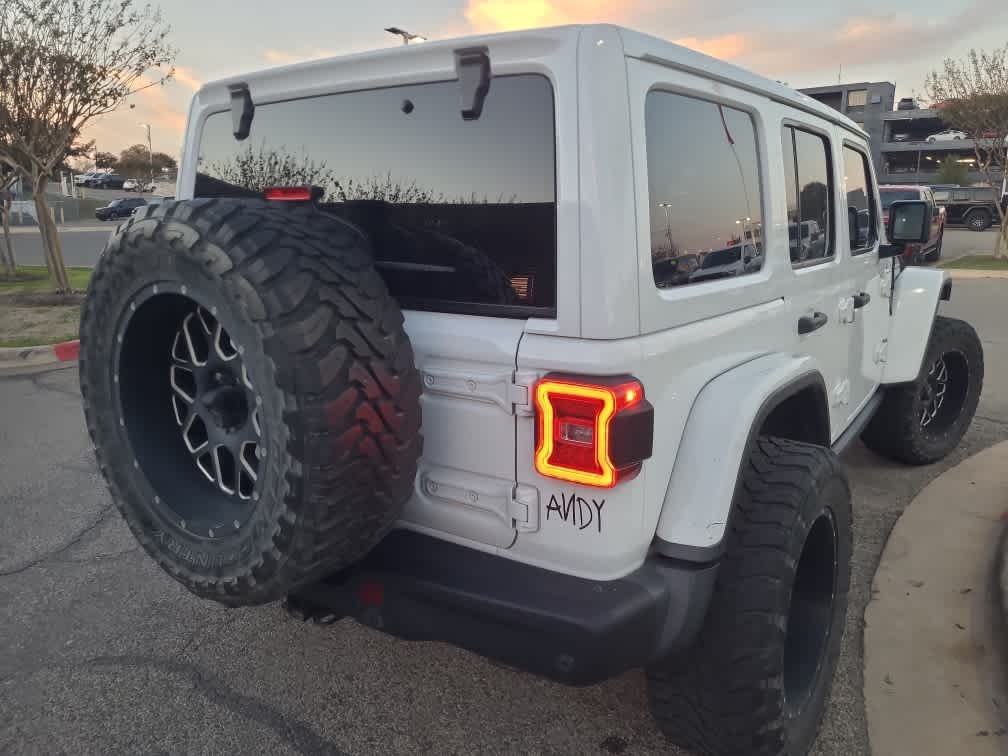 Used 2018 Bright White Clearcoat Jeep Rubicon image 4
