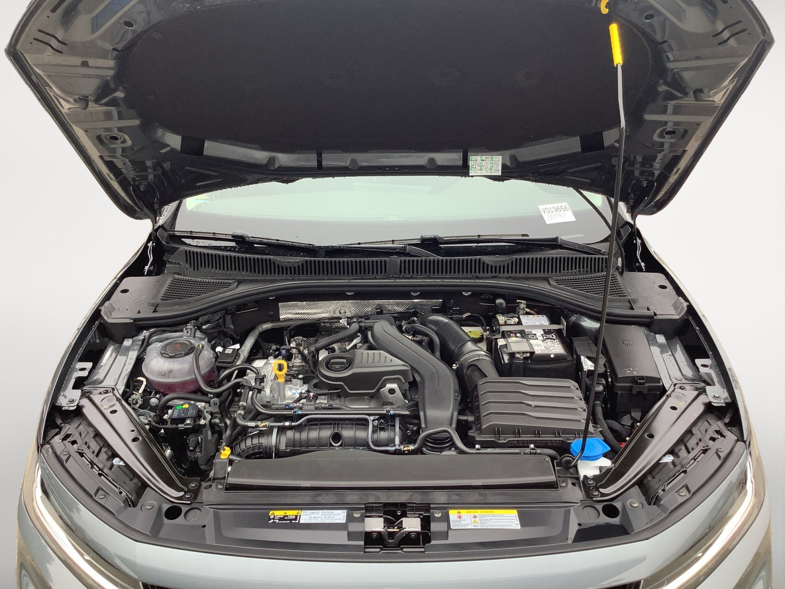 New 2026 Platinum Gray Metallic Volkswagen SE image 12