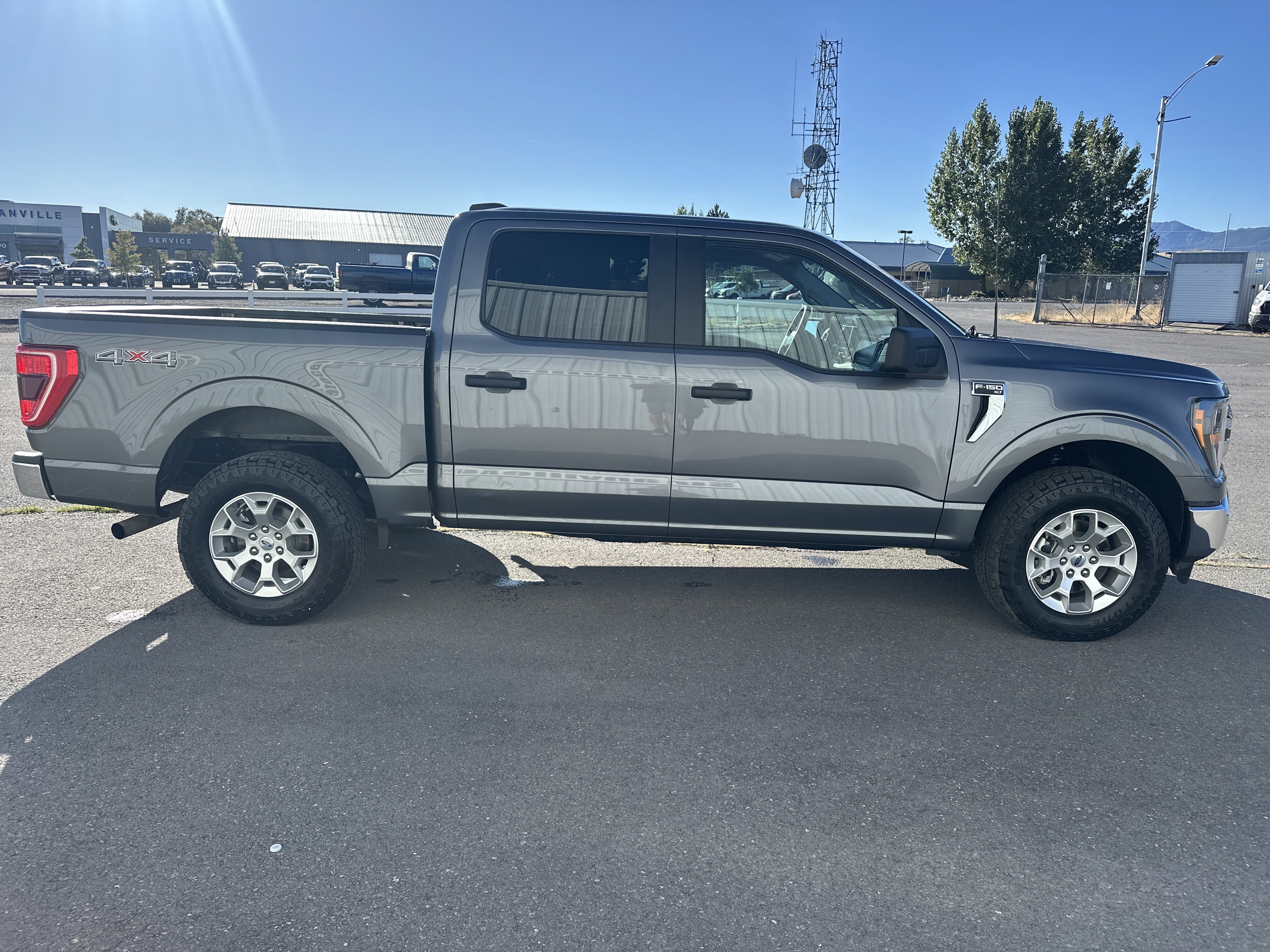 Used 2023 CARBONIZED GRAY Ford  image 6