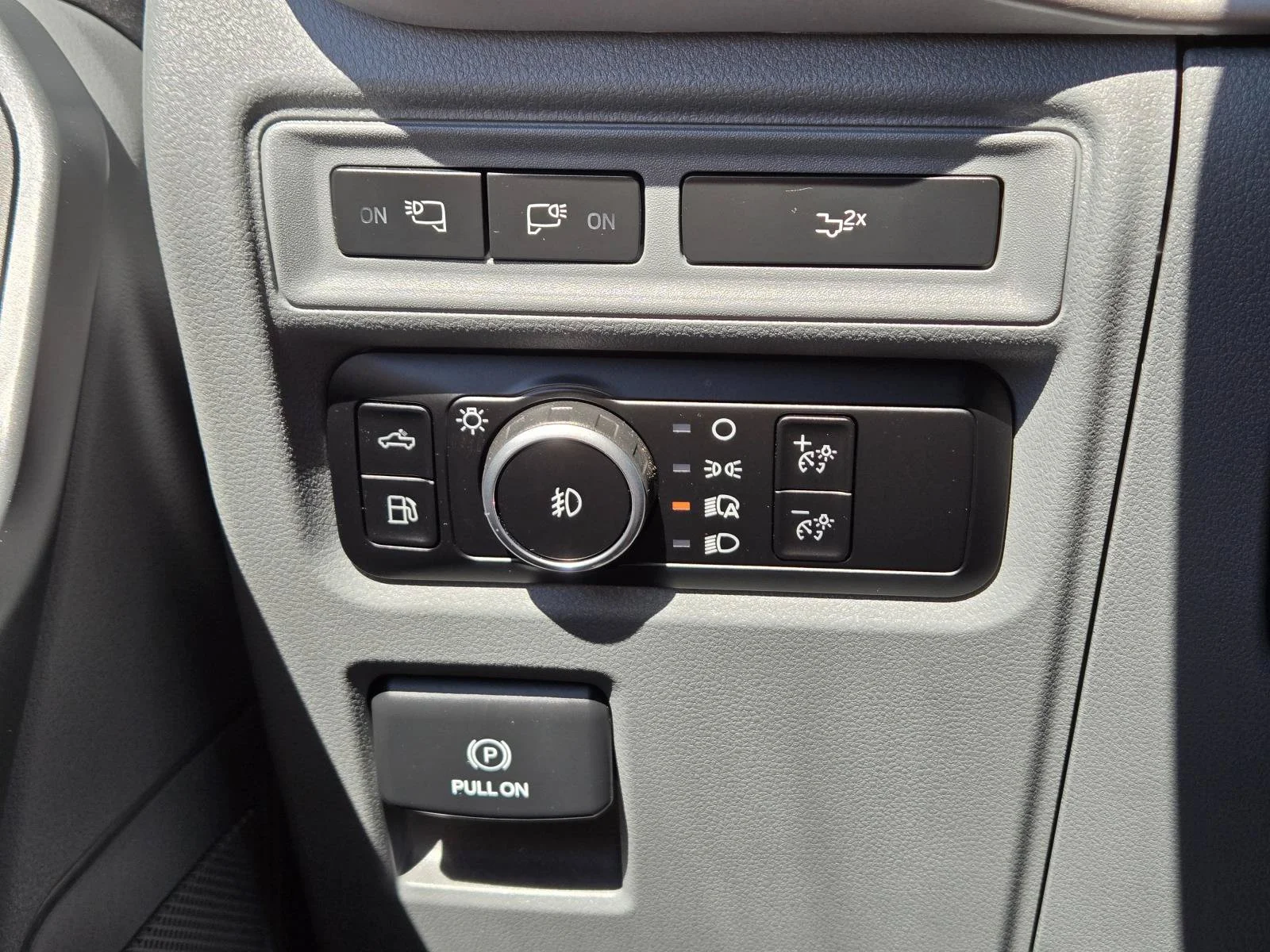 Used 2023 Gray Metallic Ford XLT image 22