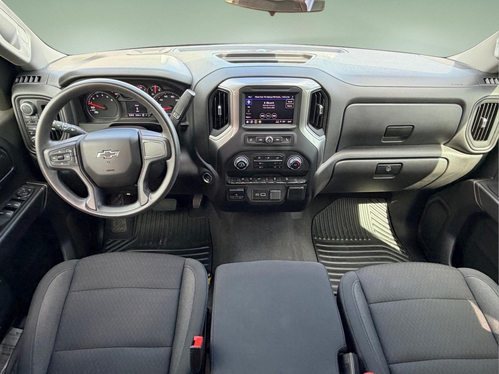 2024 Chevrolet Silverado 1500 Custom - Photo 18