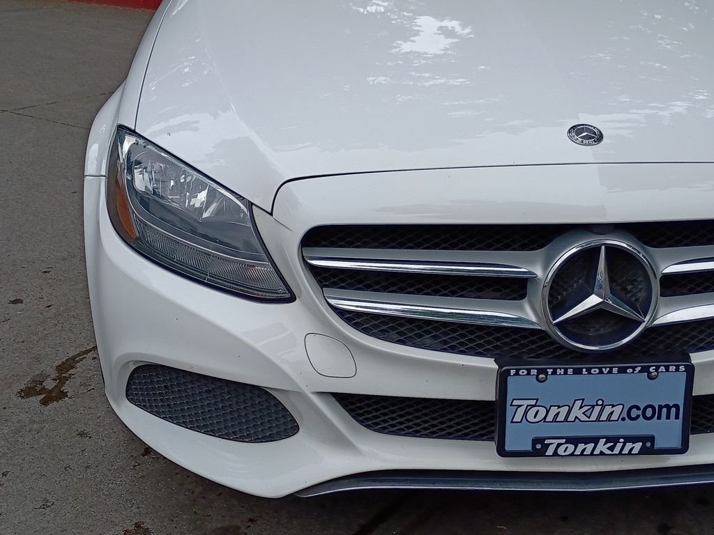 Used 2018 Diamond White Metallic Mercedes-Benz C 300 image 11