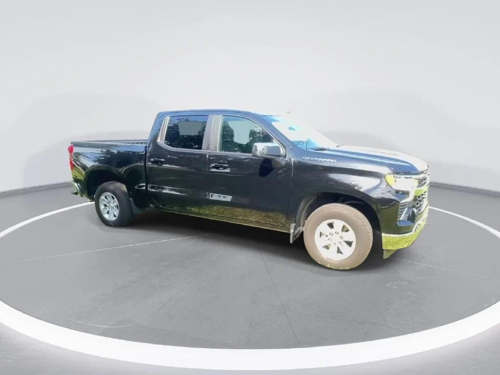 Used 2026 Black Chevrolet LT image 2