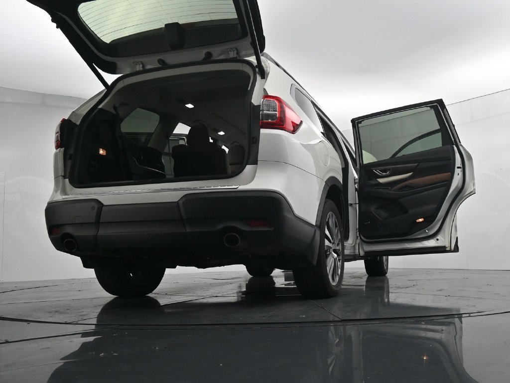 Used 2022 White Subaru Touring image 30