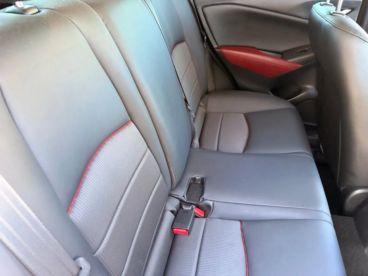 Used 2018 Deep Crystal Blue Mica Mazda Touring image 13