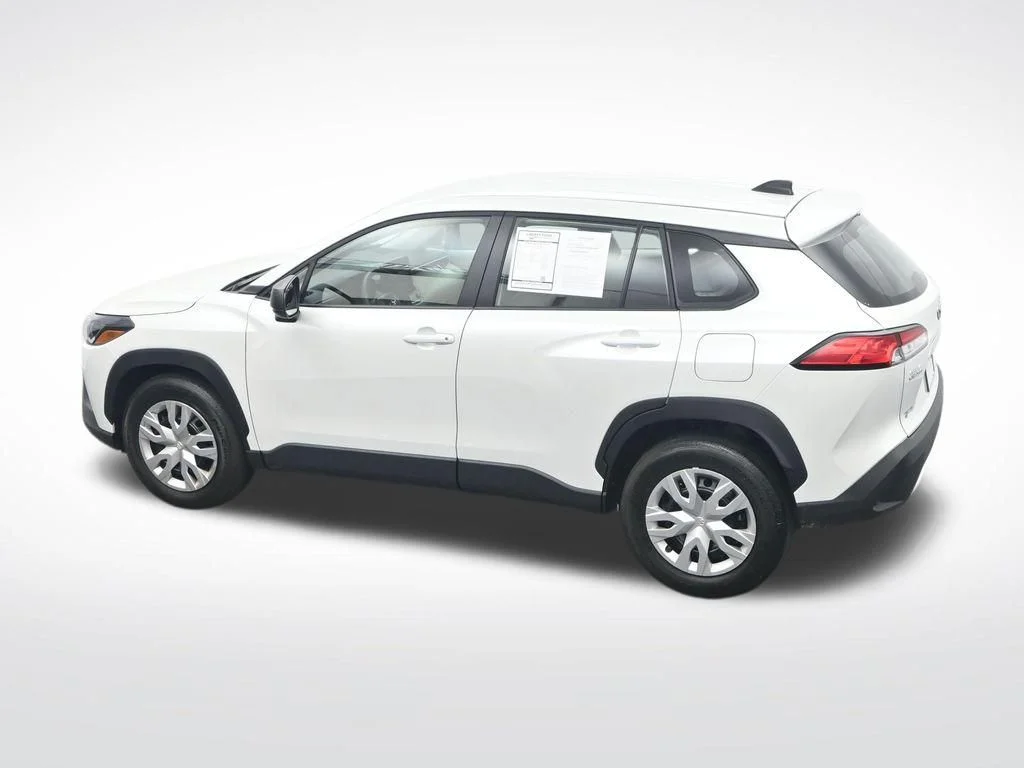 Used 2025 Beige Toyota L image 31