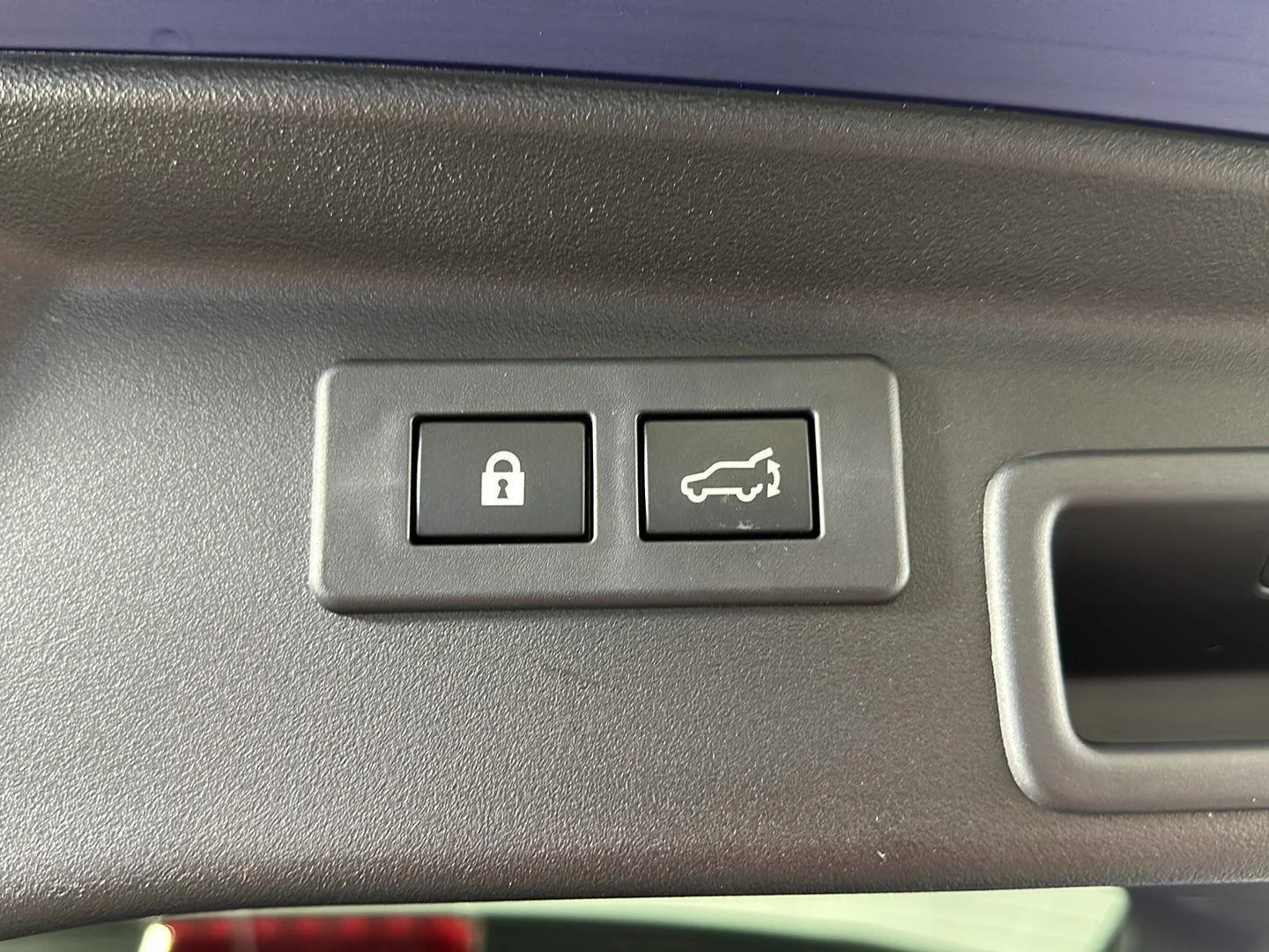 Used 2026 Sapphire Blue Pearl Subaru Touring XT image 31