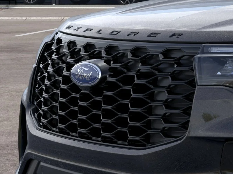 New 2026 Agate Black Metallic Ford ST-Line image 17