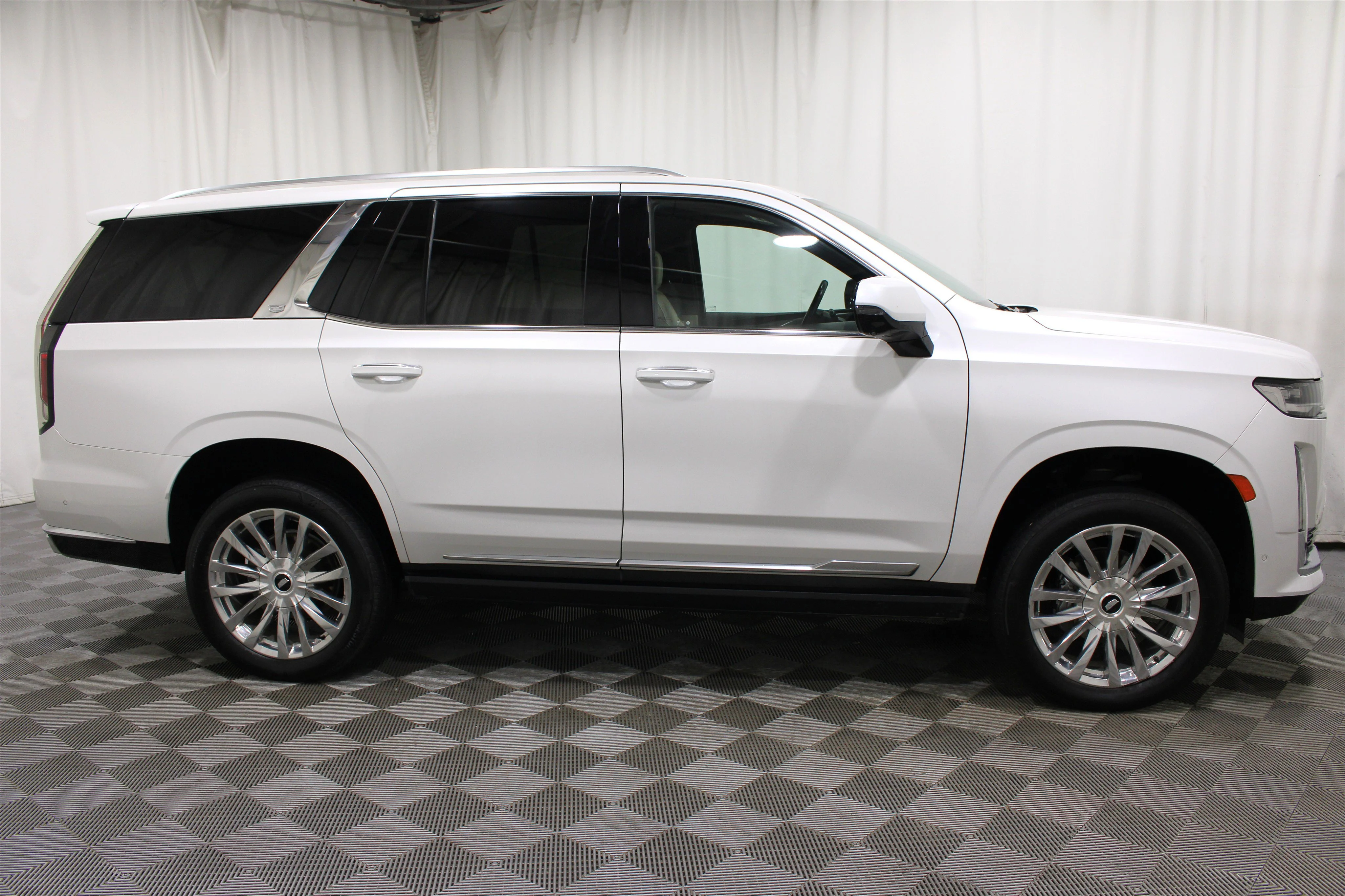 2021 Cadillac Escalade Premium Luxury - Photo 35