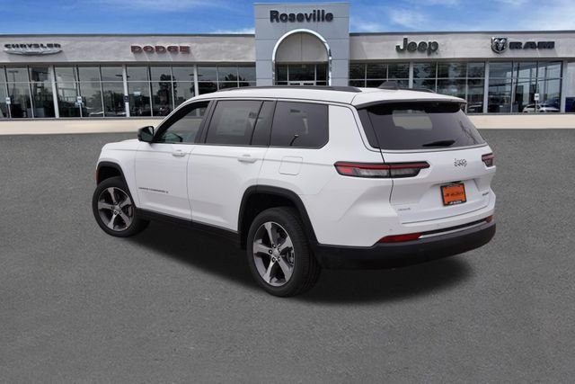 New 2026 Bright White Clear-Coat Exterior Paint Jeep Limited image 5