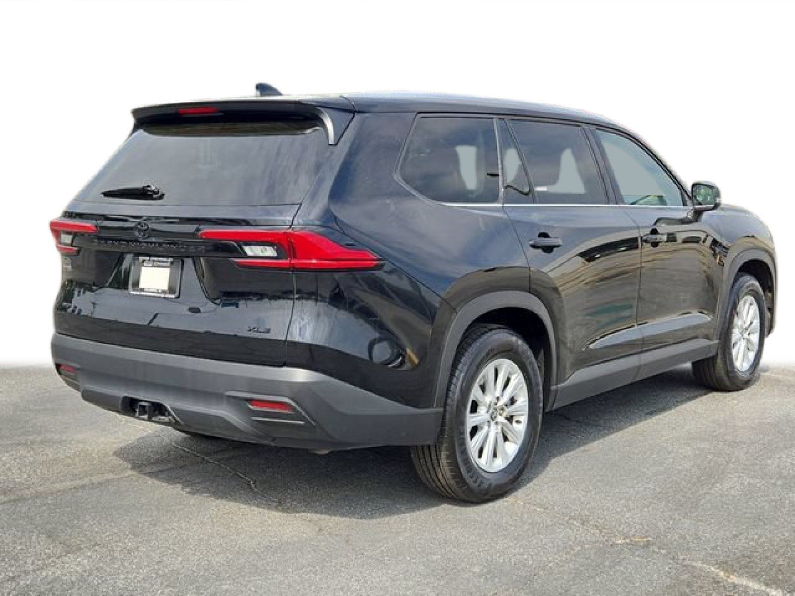 Used 2024 Midnight Black Metallic Toyota XLE image 10