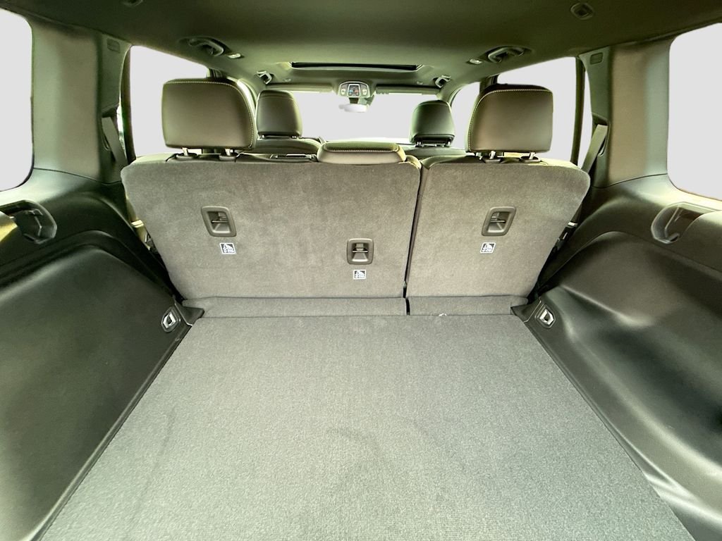 New 2026 Baltic Gray Metallic Clear-Coat Exterior Paint Jeep Laredo Altitude image 29