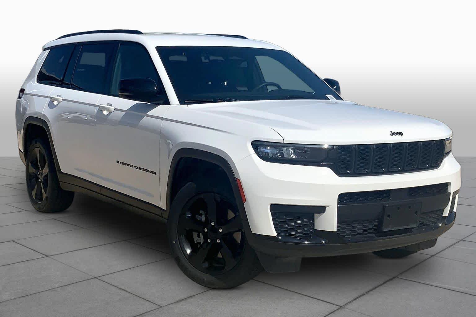 Used 2023 Bright White Clearcoat Jeep Altitude image 3