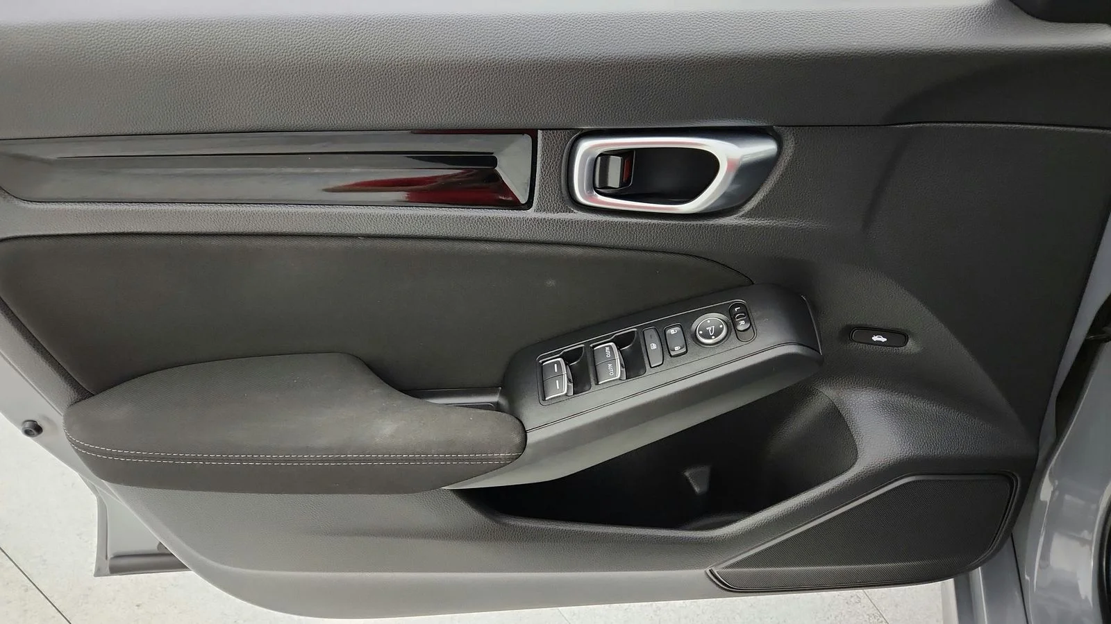 Used 2025 Gray Honda Sport Touring image 36