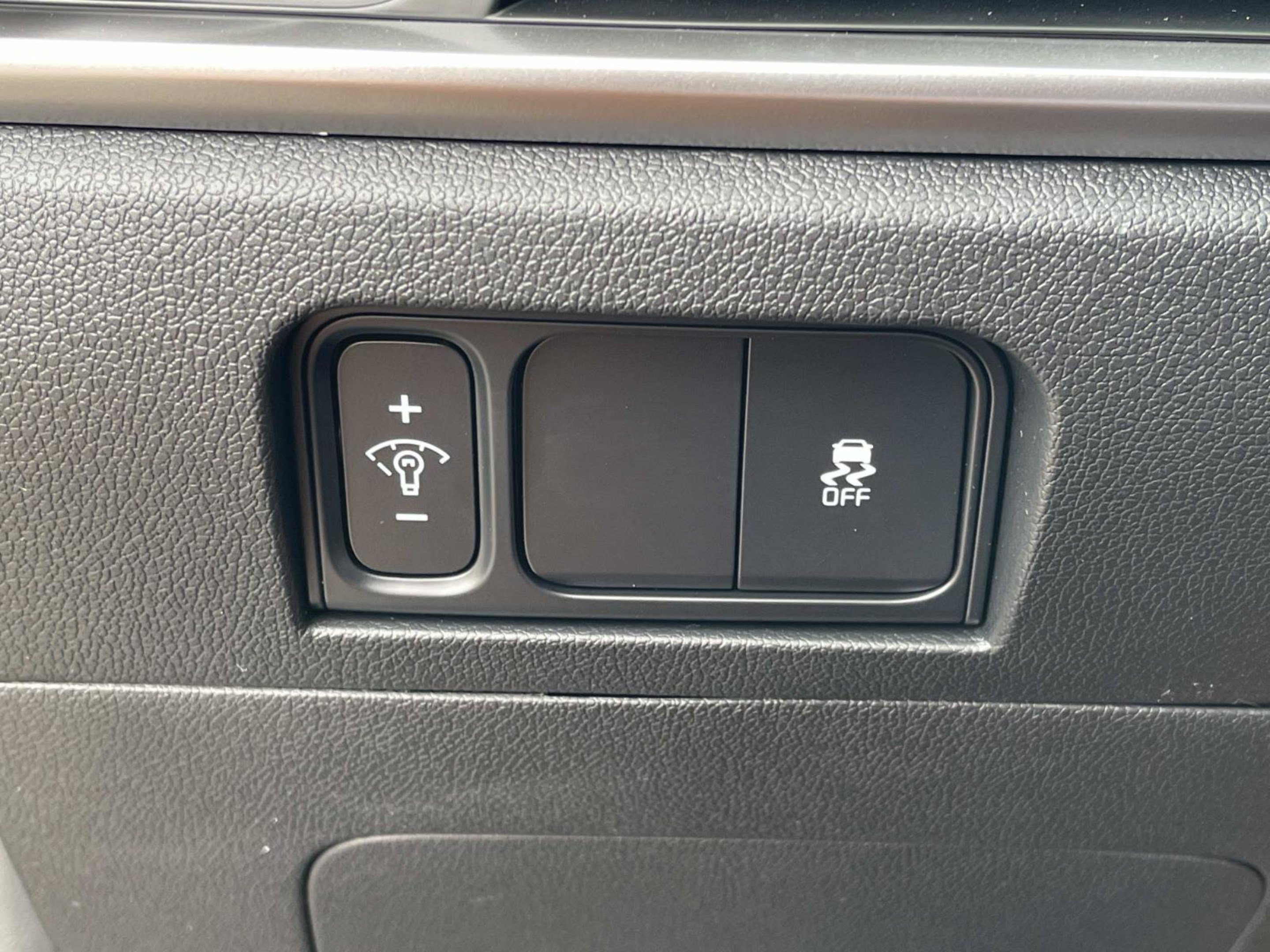New 2026 Ebony Black Kia LX image 26