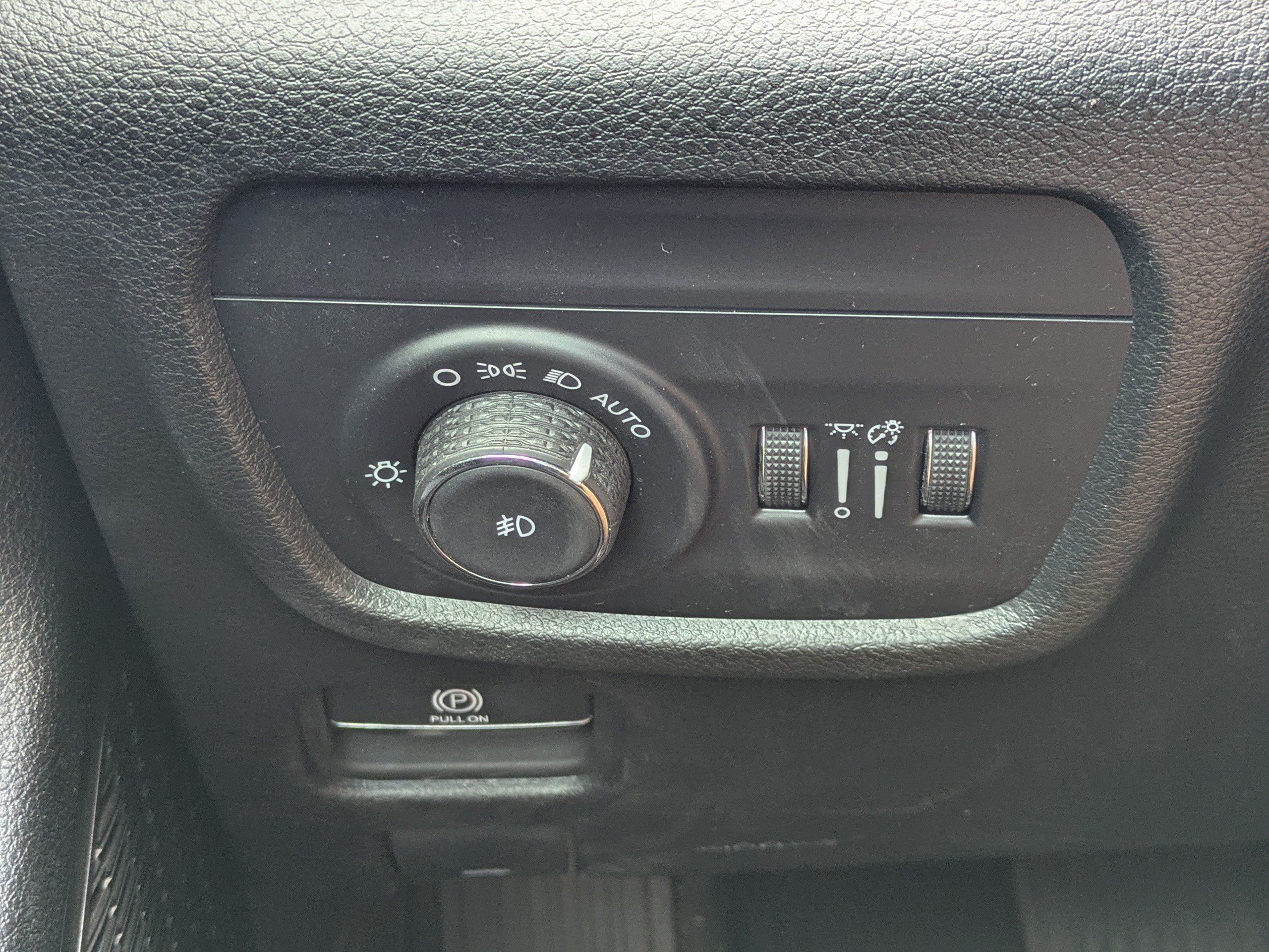 Used 2024 Bright White Clearcoat Jeep Limited image 19