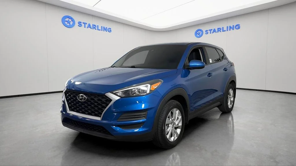 Used 2019 Blue Hyundai SE image 2