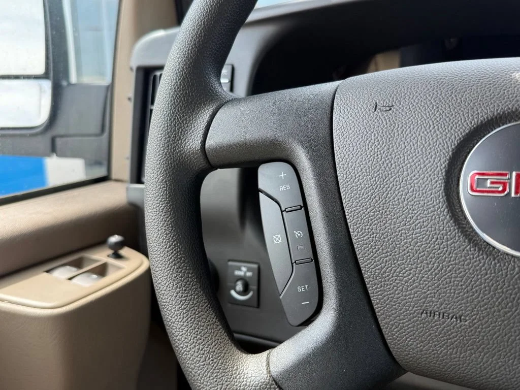New 2026 Summit White GMC Work Van image 19