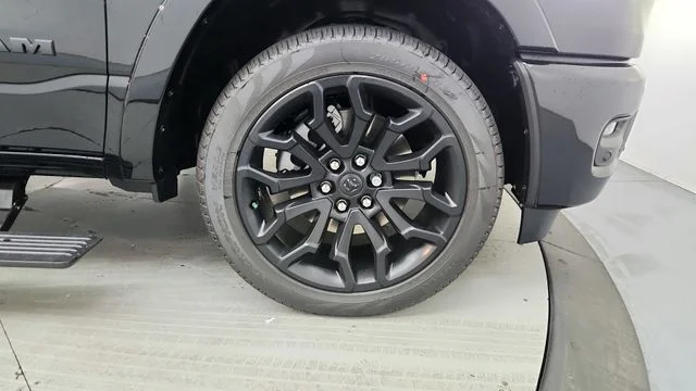 New 2026 Diamond Black Crystal Pearl-Coat Exterior Paint RAM Limited image 13