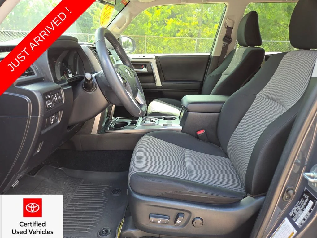 Certified Used 2024  Toyota SR5 image 25
