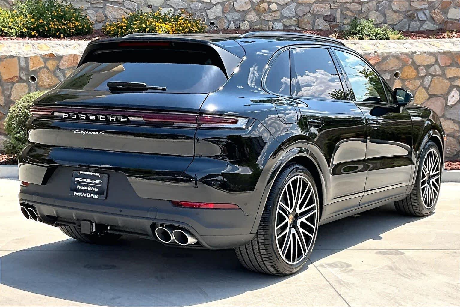 New 2026 Chromite Black Metallic Porsche S image 7