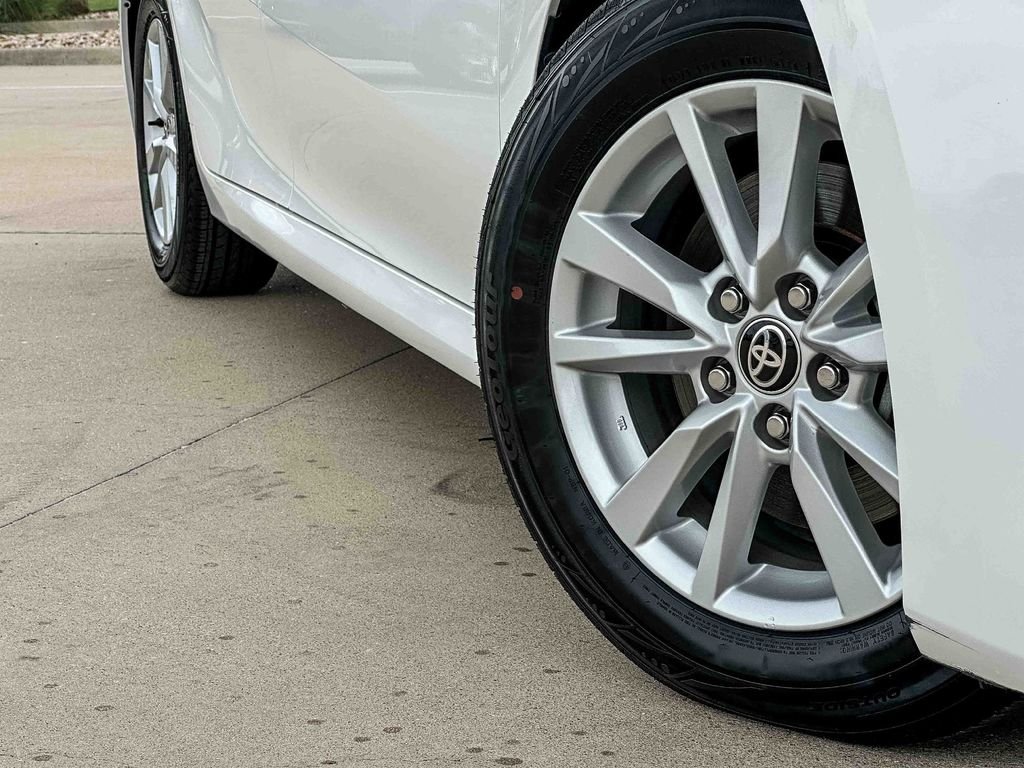 Used 2025 White Toyota LE image 9