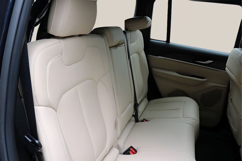 Used 2023 Black Jeep Limited image 18