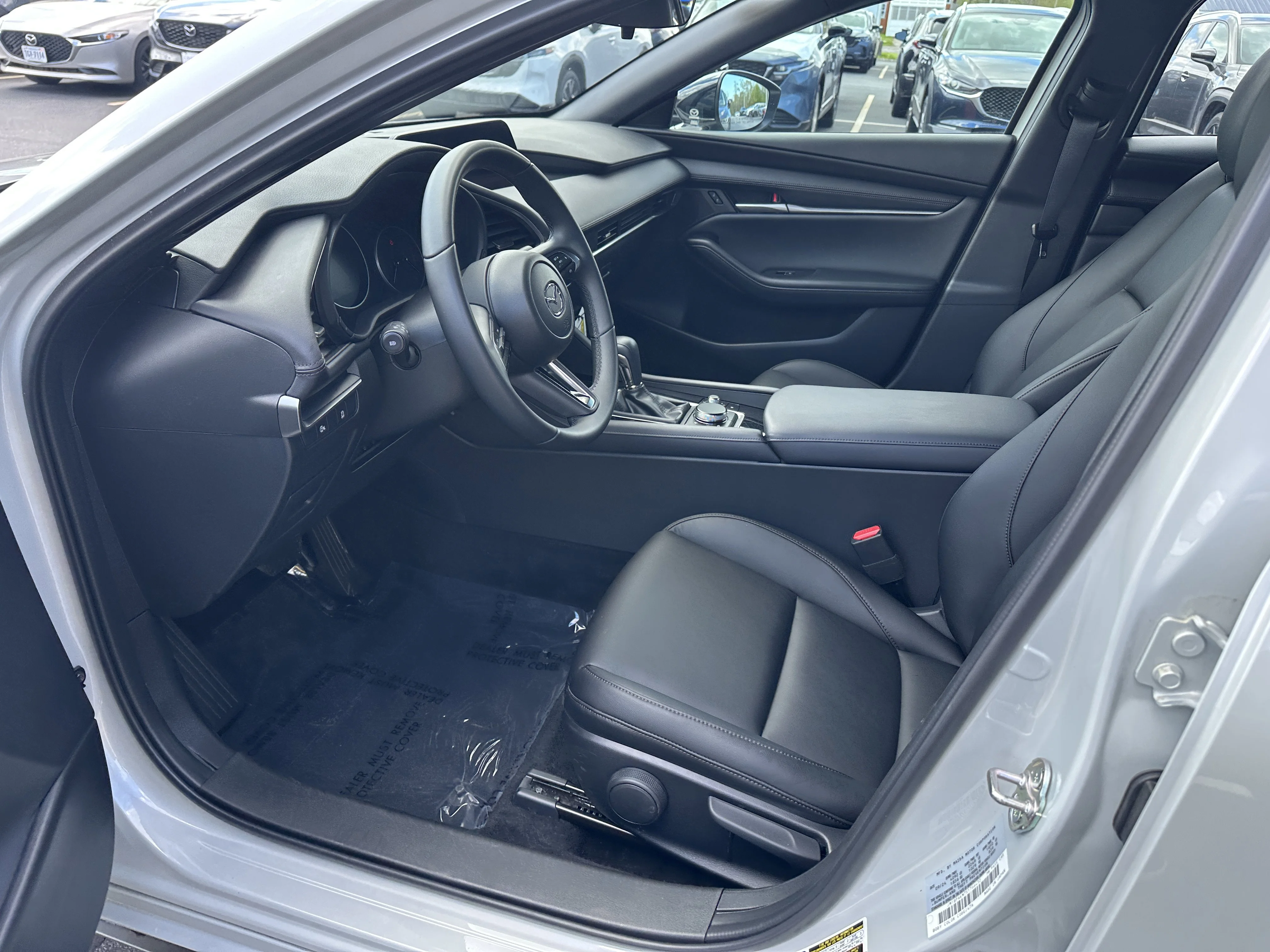 2025 Mazda Mazda3 Select Sport - Photo 13