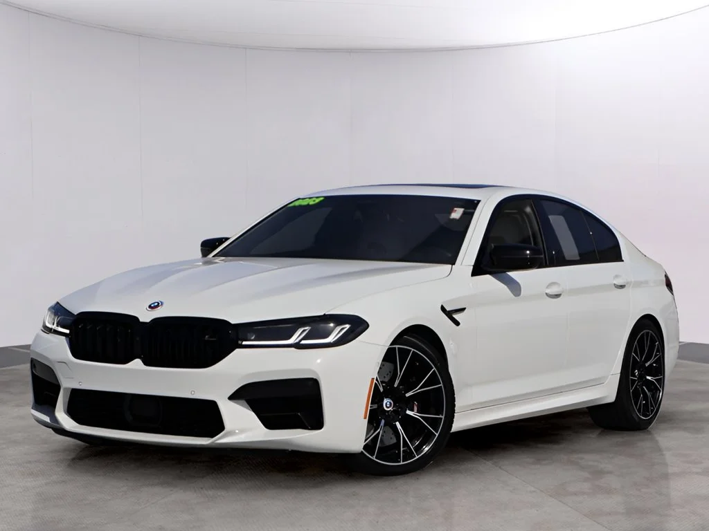 2023 BMW M5