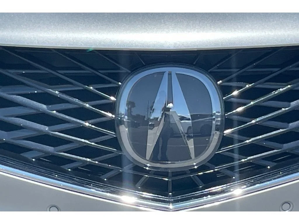 Used 2026 Solar Silver Metallic Acura SH-AWD with Technology Package image 103
