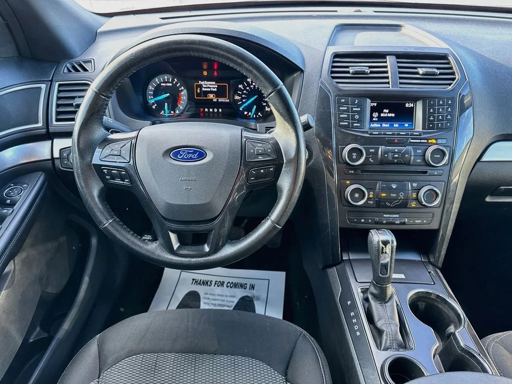 Used 2017 Silver Ford XLT image 25