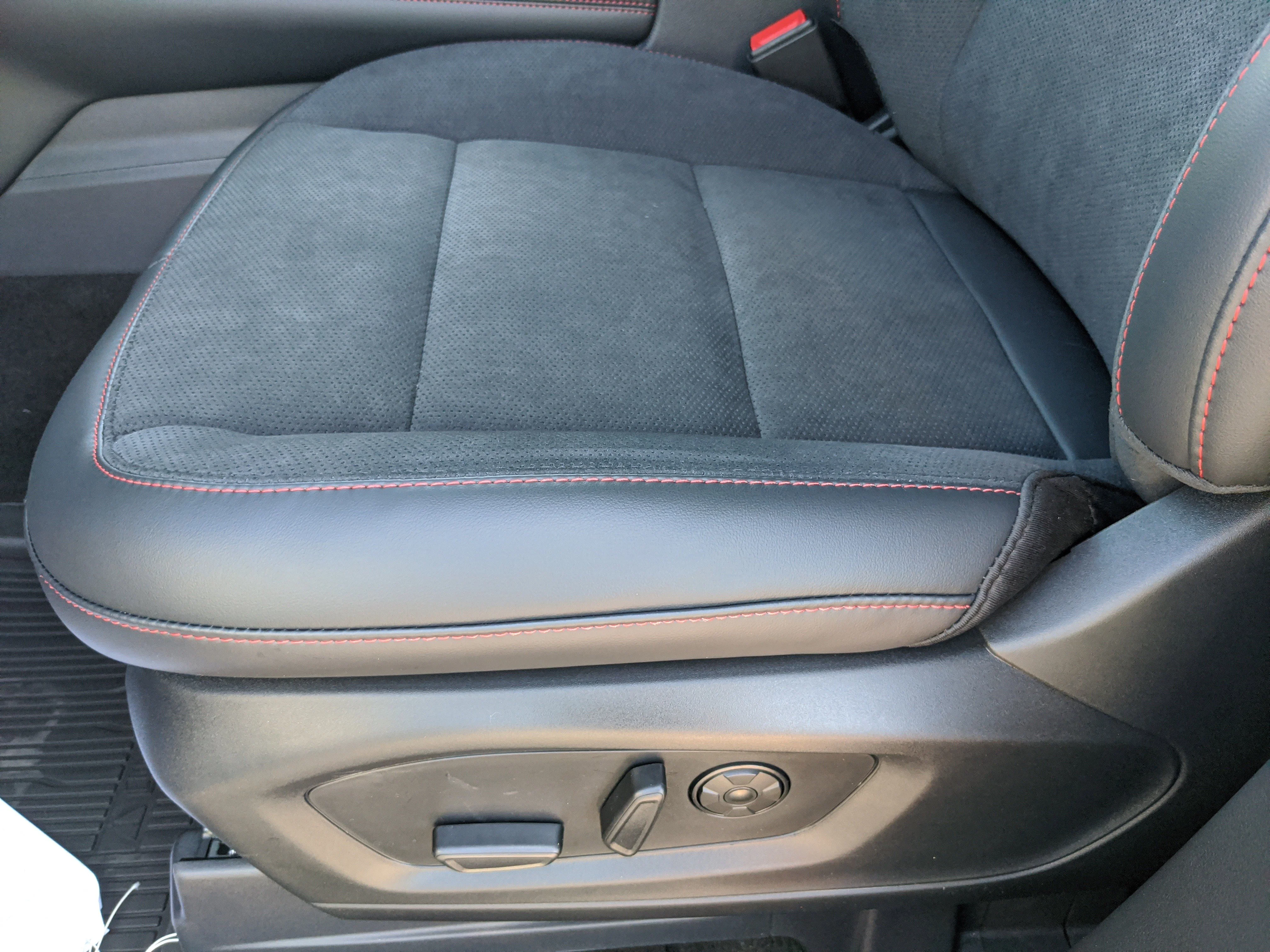 New 2026 Agate Black Metallic Ford ST image 19