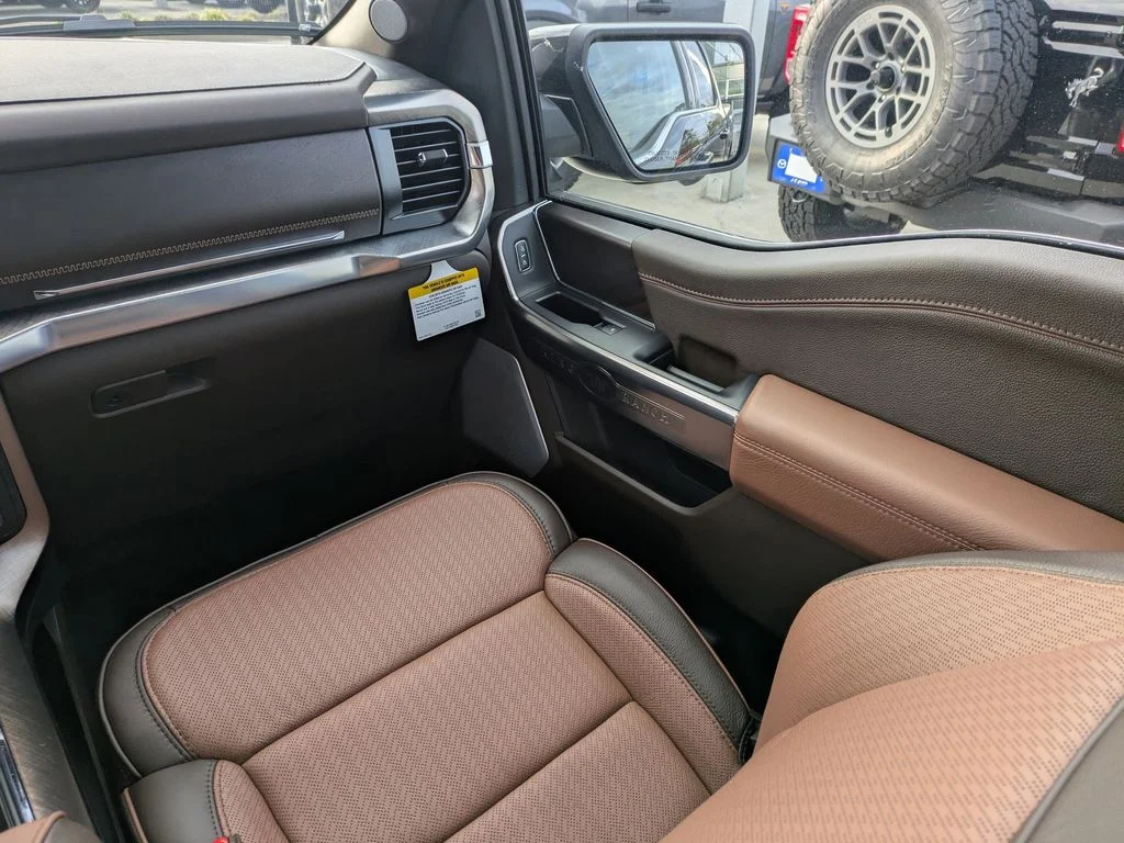 New 2026 Agate Black Metallic Ford King Ranch image 19