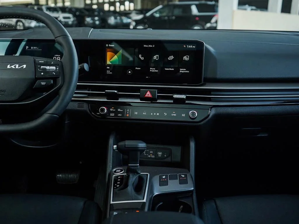 New 2026 Panthera Metal Kia EX AWD image 17