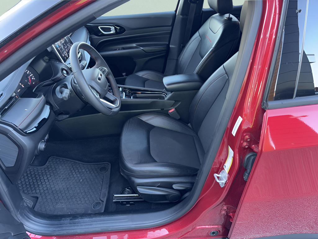 Certified Used 2025 Red Jeep Trailhawk image 9