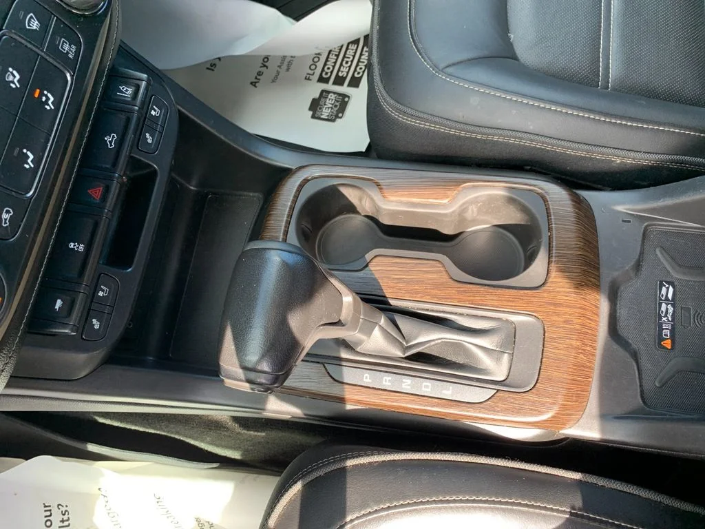 Used 2017 Gray GMC Denali image 25