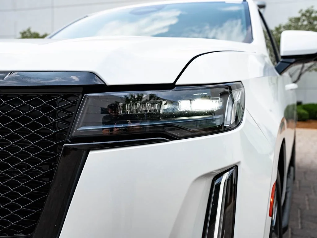 Used 2023 Crystal White Tricoat Cadillac Sport image 15