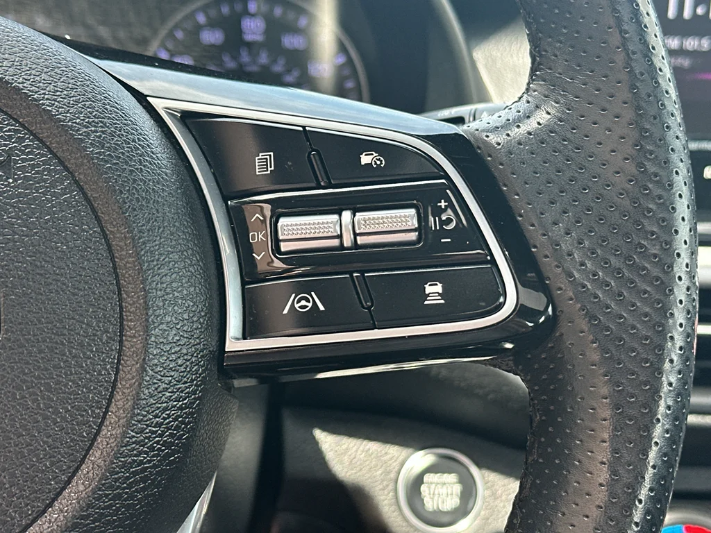 Used 2022 Fire Orange Kia GT-Line image 15